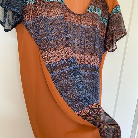 Lush High Low Blouse - Picture 3 of 5